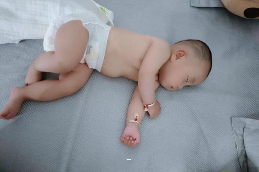 中国香港孕妇想吐吐不出来